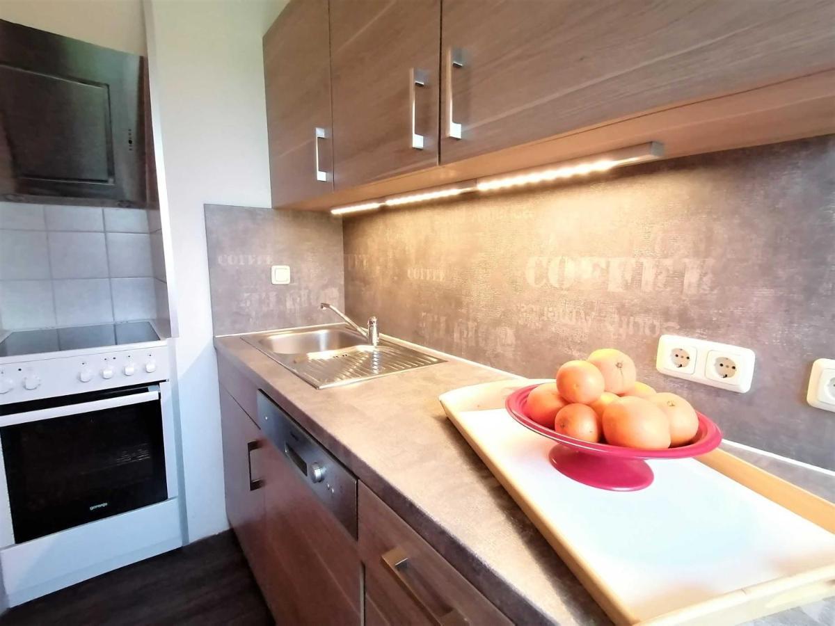 Ferienwohnungen Kleckerburg Mit Me Kagsdorf Exterior photo